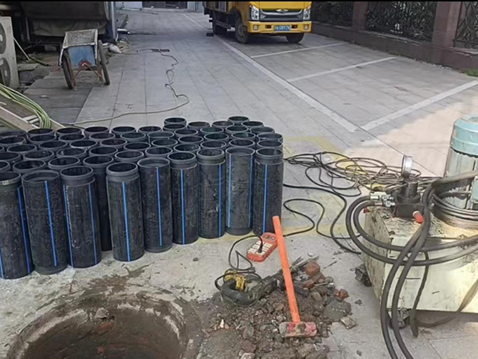 巴青PE置换管厂家 DN315置换管 非开挖管短管置换